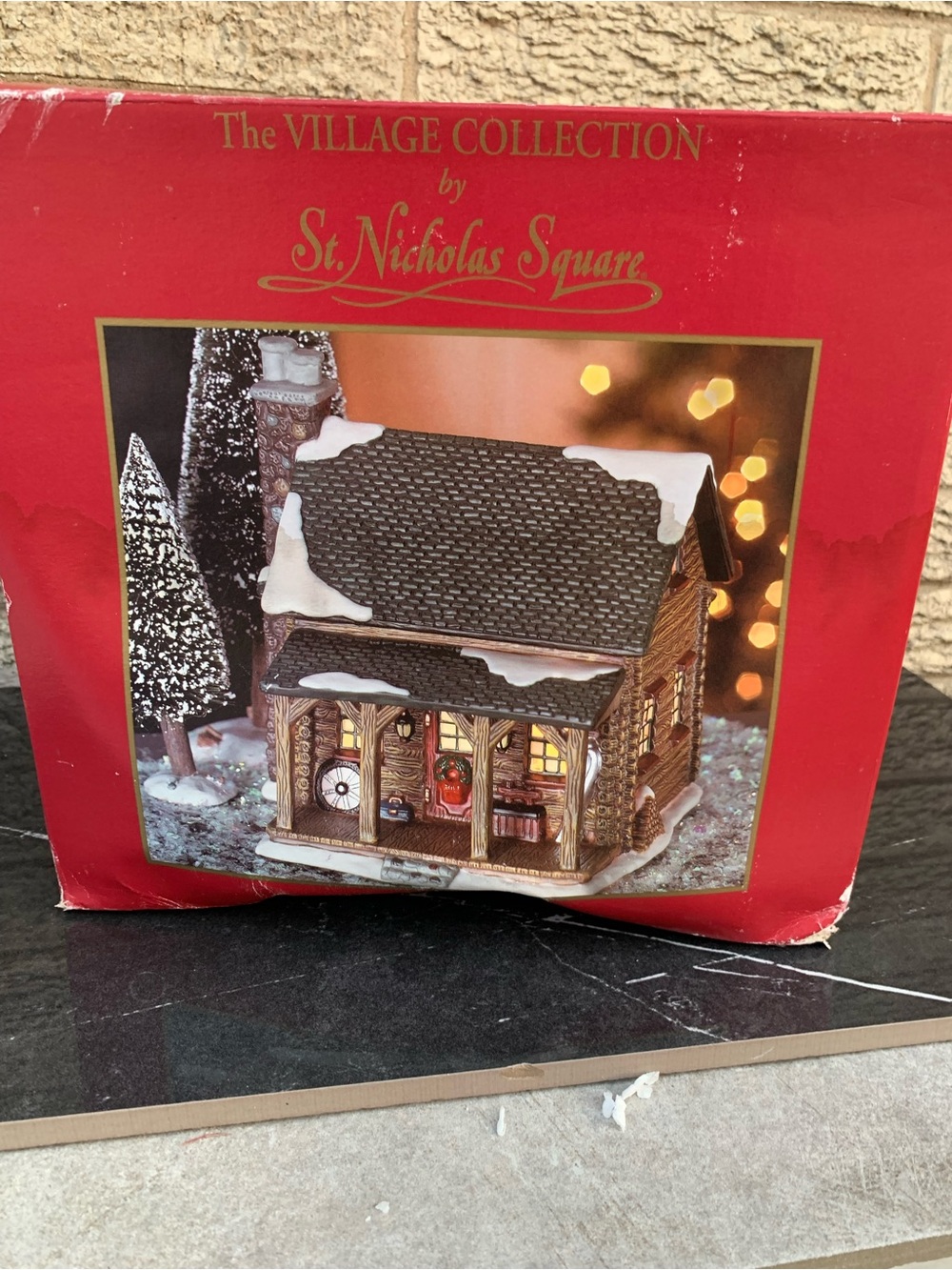 The St. Nicholas Square "The Village Collection" Log Cabin 1998